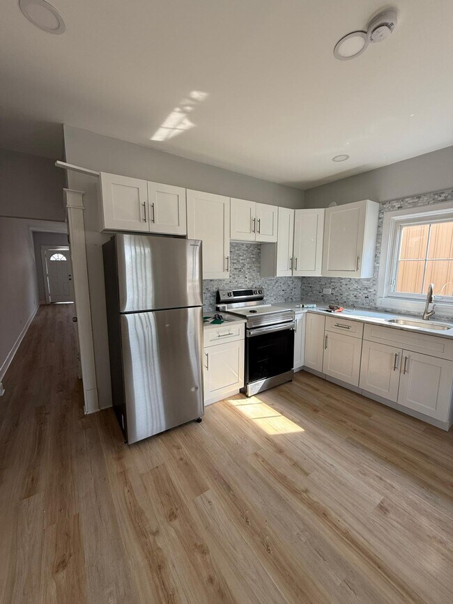 40 S 4th St House House Rental in Frackville, PA