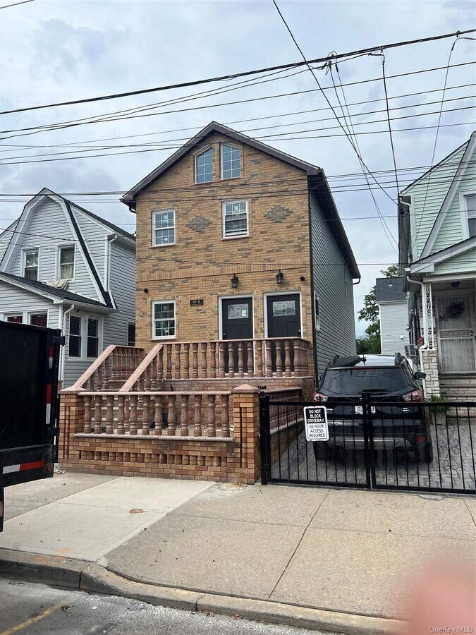 Photo - 109-19 Pinegrove St