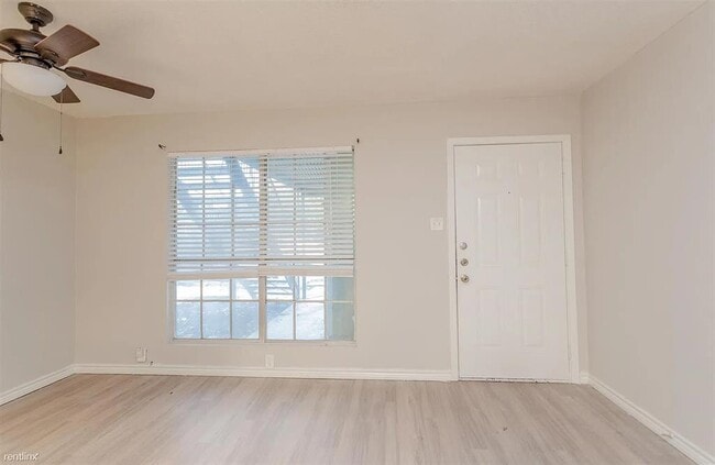 Photo - 4501 Witham Ln Unit 106