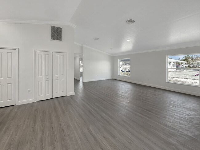 Photo - 12641 First St