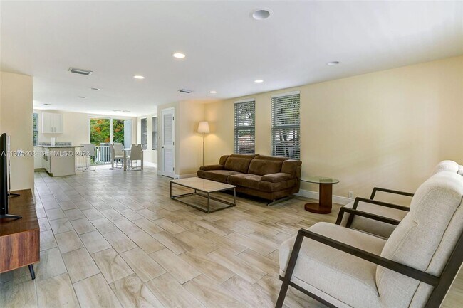 Photo - 1578 NE 110th St