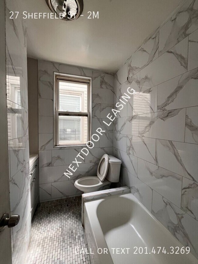 Photo - 27 Sheffield St Unit 2M