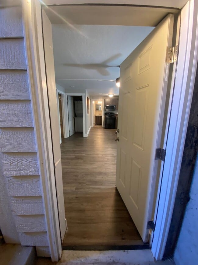 Photo - Victor Basement apartment