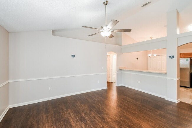 Photo - 2025 Hunters Trace Cir