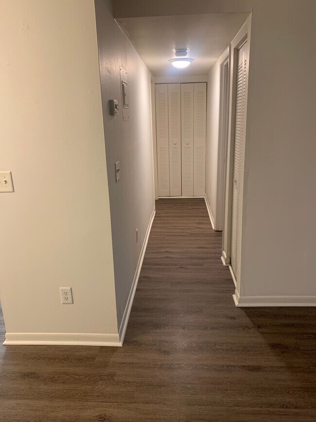 Photo - 1 Bedroom 1Bath Condo Available with Water Unit #4