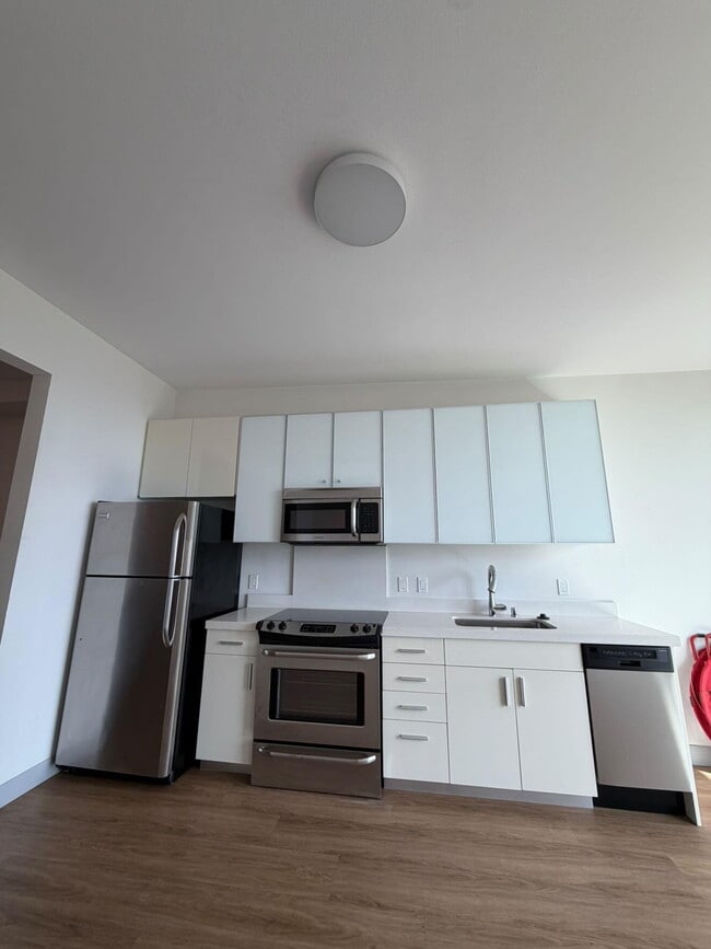 Building Photo - 610 Ala Moana Blvd Unit M413
