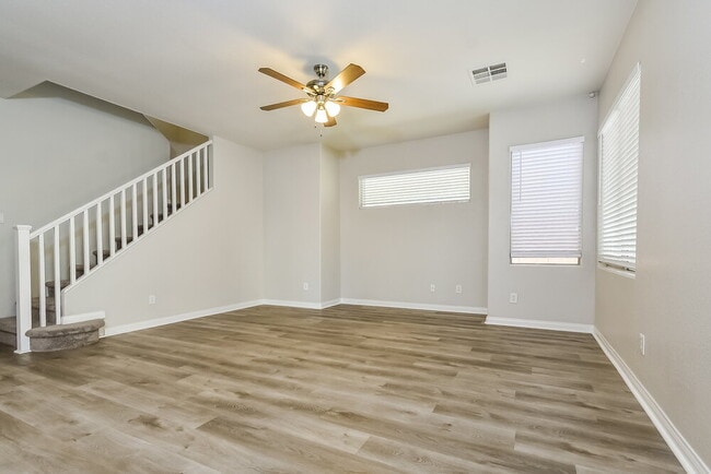 Photo - 3577 Chelsea Grove St