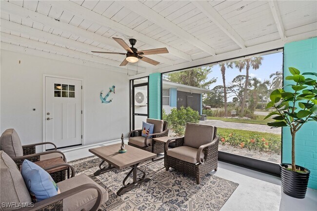 Photo - 2134 Palm St