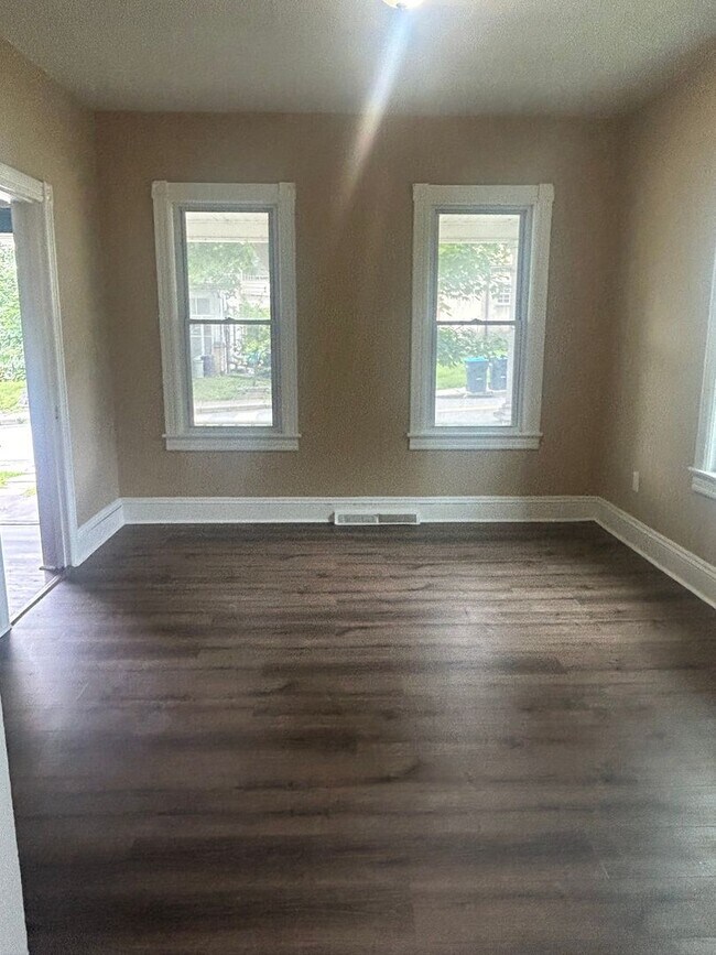 Photo - 105-107 Main Street Unit #107- C