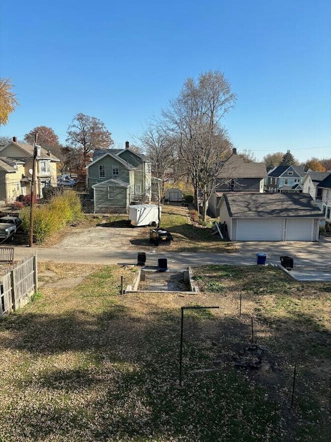 PICTURES COMING SOON! There is a $25 fee f... - PICTURES COMING SOON! There is a $25 fee f...