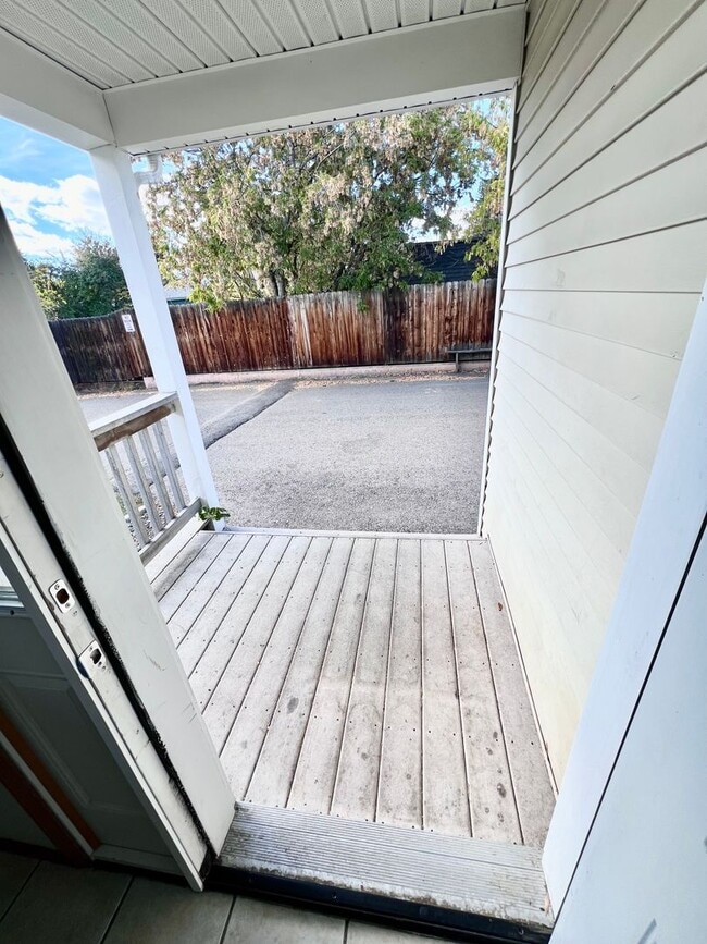 Photo - Townhome with 3 bedrooms and garage!