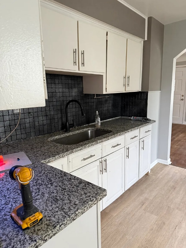 Photo - 28243 Schram St