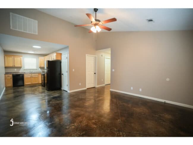 Photo - Hurst Apartments: Water, Sewer, &amp; Basic Cable Included