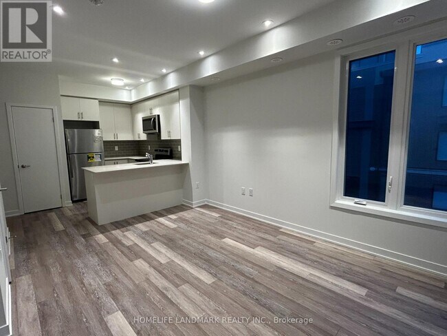 Photo - 3425 Ridgeway Dr