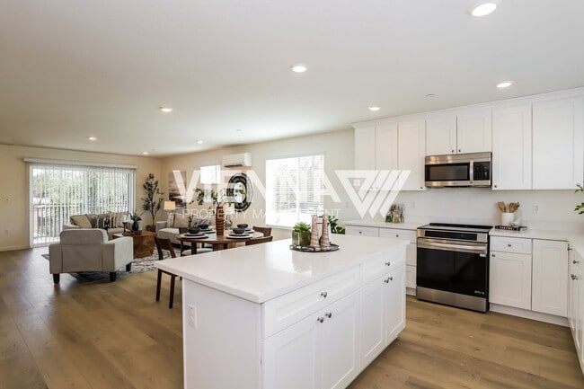 Photo - 8100 Quiet Knolls Dr
