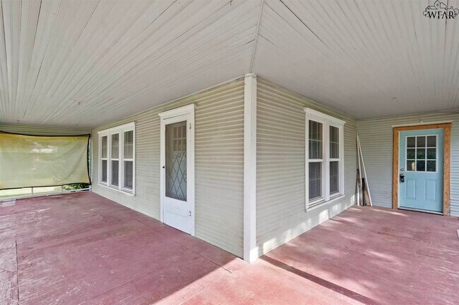 Photo - 816 E Gilbert St