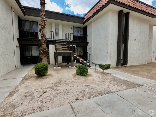 Building Photo - Spacious 3-Bed, 1-Bath Condo with Granite ... Unit #136