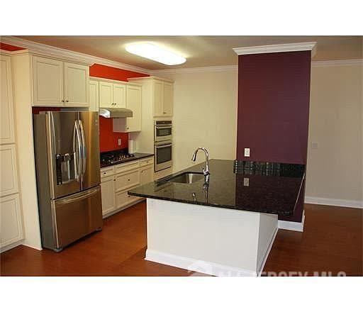 Photo - 204 Downey Ln