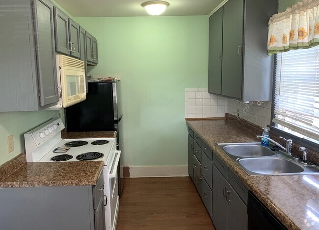 Building Photo - E10860 S Gasser Rd Rental