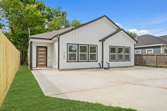 Photo - 4338 Brinkley St