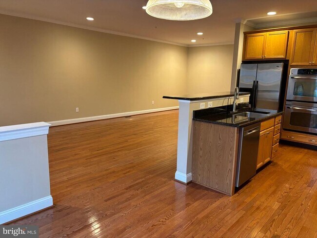 Photo - 3233 Meadow View Cir