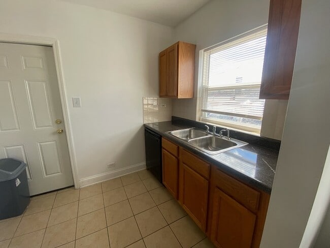 Photo - 2419 N Oak Park Ave