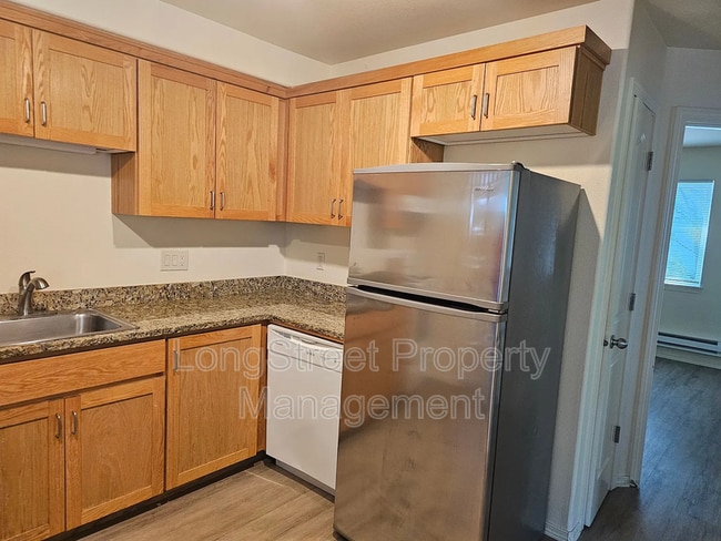 Photo - 300 SE 148th Ave Unidad 16