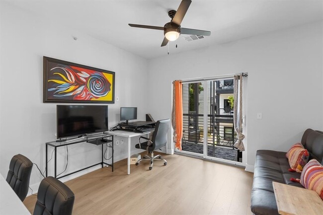 Photo - 3101 Govalle Ave Condo Unit 210