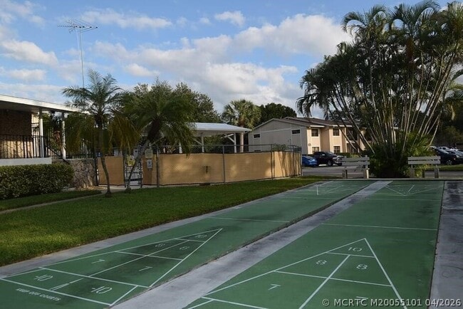 Photo - 2124 SE Edler Dr
