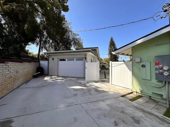 Photo - 2032 Wetherly Way