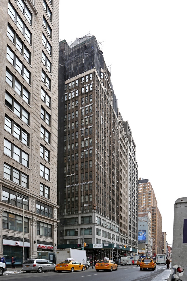 Primary Photo - 315 7th Avenue