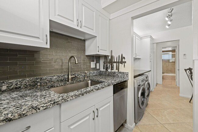 Photo - 3600 N Ocean Dr Unidad 201