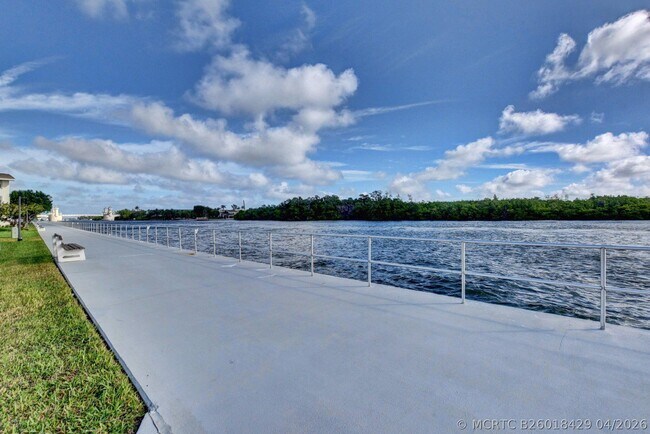 Photo - 850 East Dr Unit 207
