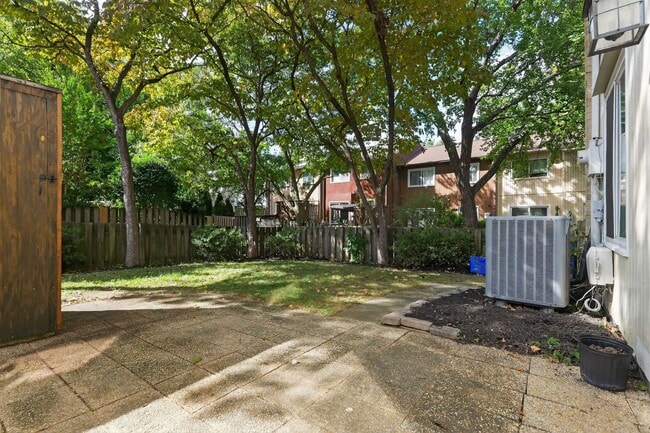 Photo - Charming End-Unit Townhome in Sought-After...