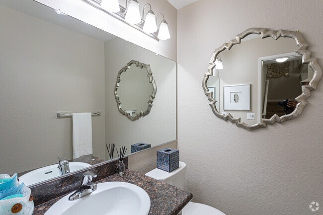 2BR, 2.5BA - 1102 SF