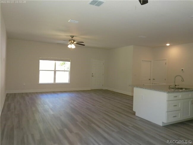 Photo - 7202 Everest Ave