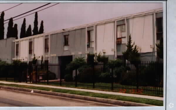 Photo - Las Palmas Apartments