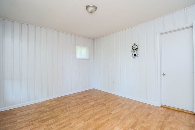 Photo - Immaculate Centrally located home!