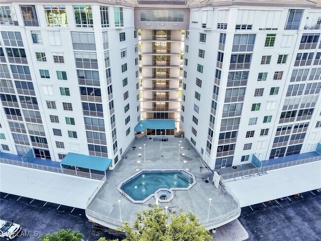 Building Photo - 13105 Vanderbilt Dr Unit 909 Rental
