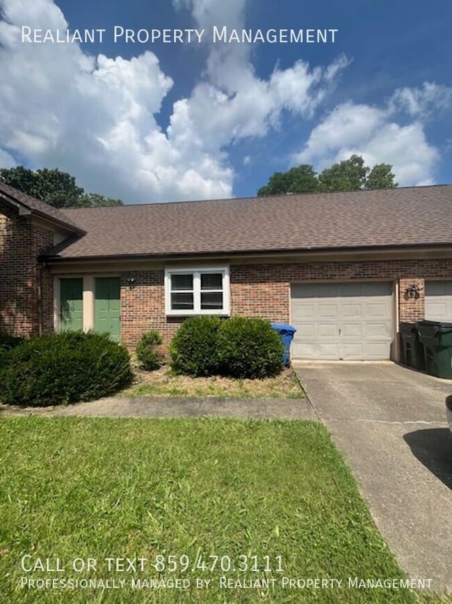 Building Photo - 457 Woodview Dr Rental
