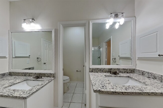 Photo - 1418 Summer Rain Dr