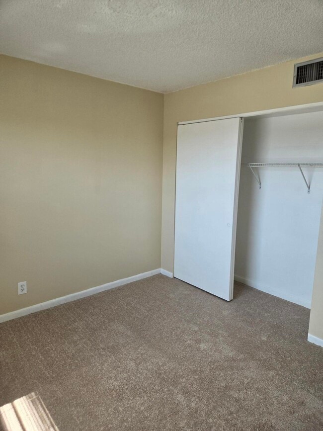 Photo - 1814 Abbey Rd Unit 204
