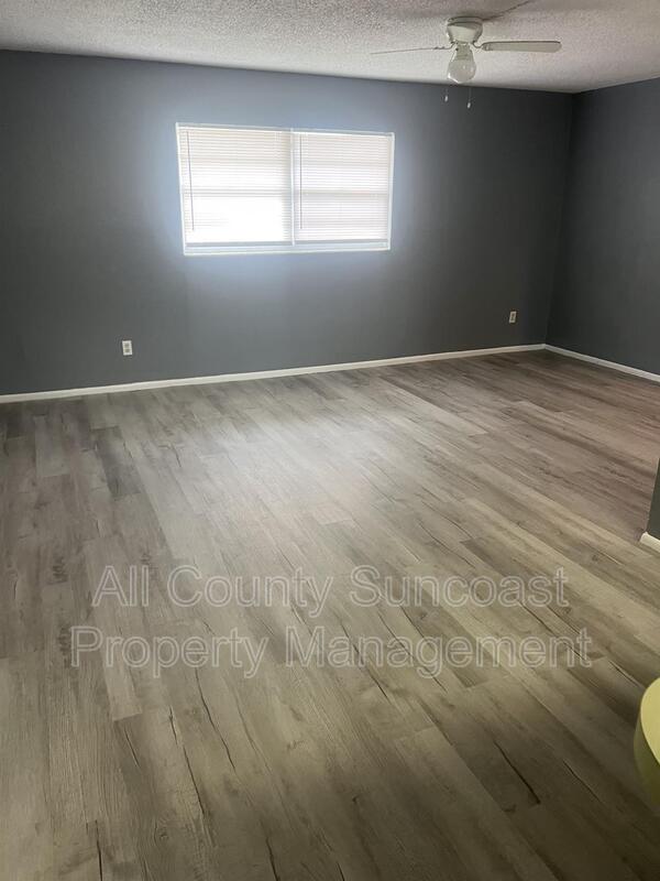 Photo - 471 76th Ave N Unit 471-3