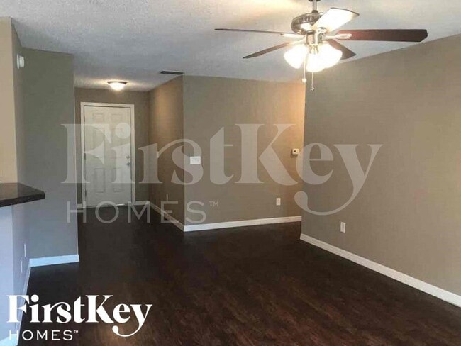 Photo - 455 Calhoun St