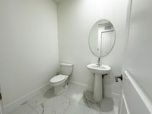 Photo - 12332 SW 44th St