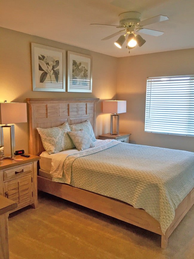 Snell Isle Luxury Waterfront Apartment Homes Saint Petersburg, FL