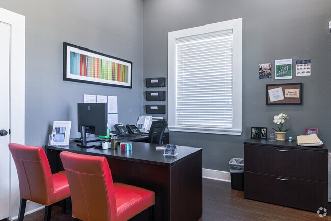 Leasing Office
