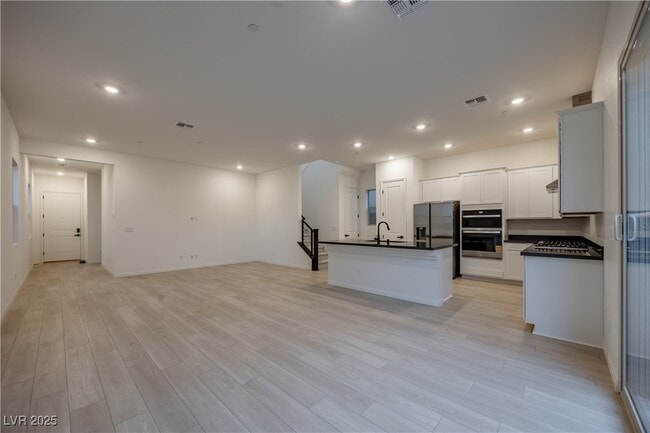 Photo - 119 Silver Run Ln