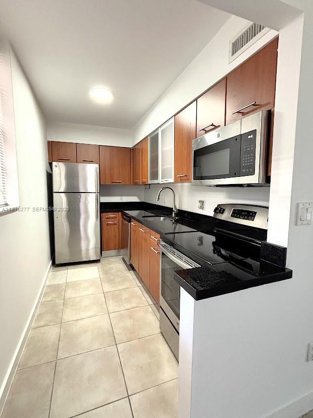 Photo - 680 NE 64th St Unidad A516