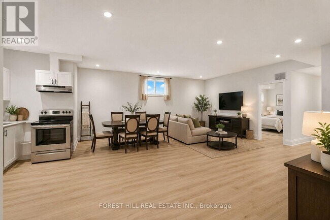 Photo - 645 Coldstream Ave